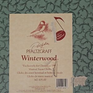 Pfaltzgraff Winterwood Musical Snow Globe
